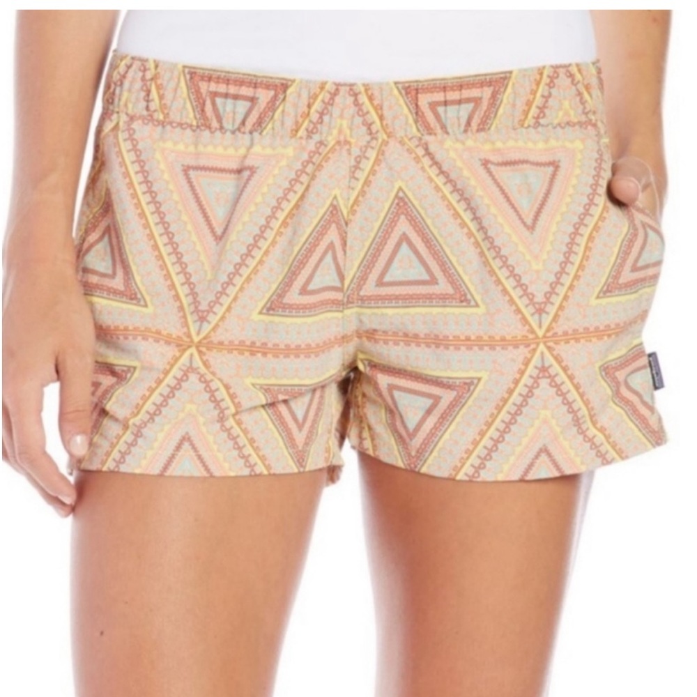 Patagonia Barely Baggies womens shorts size Large